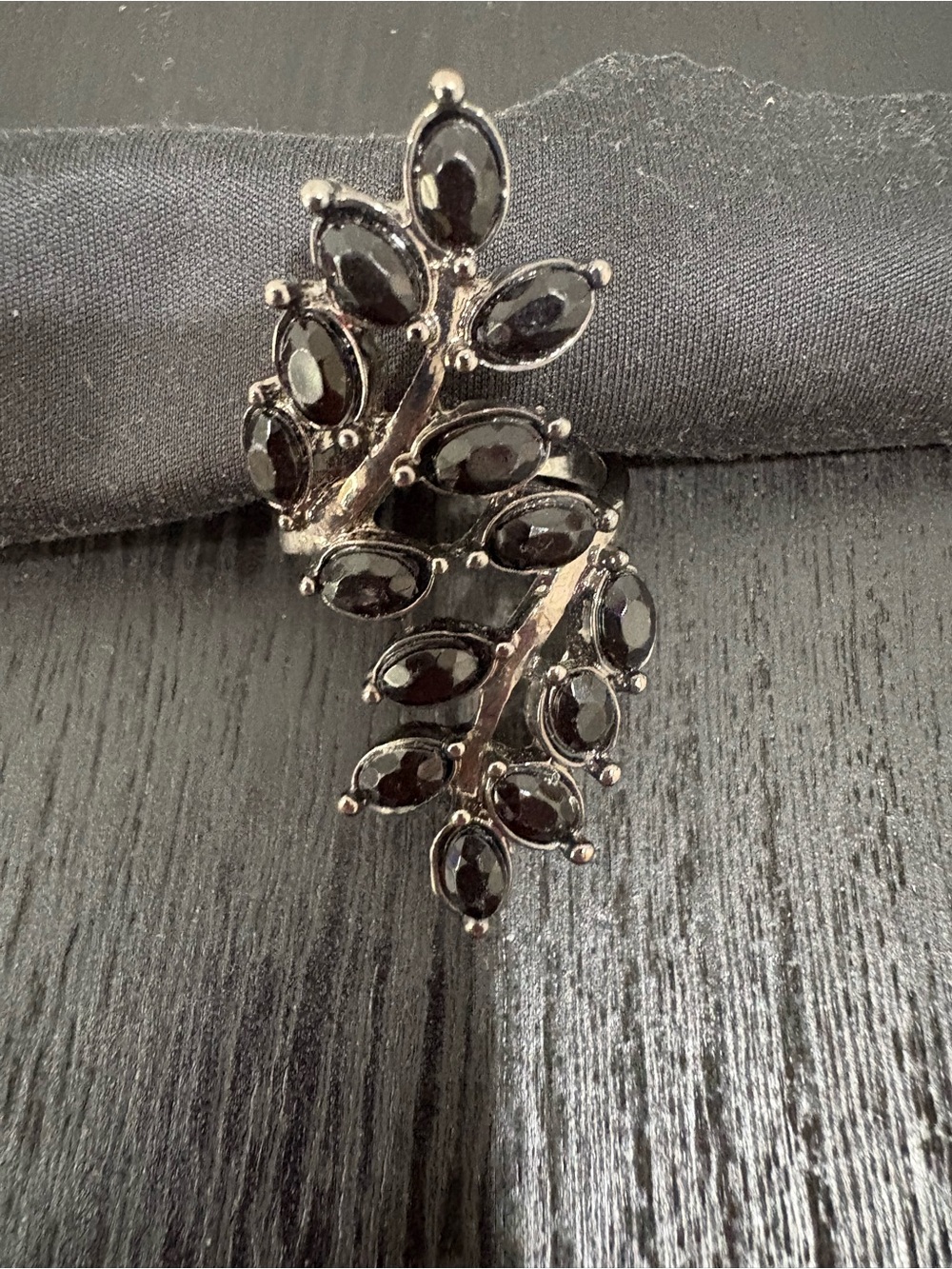 Vintage Black Navette-cut Rhinestone Ring (sz 9) - Women Jewelry
